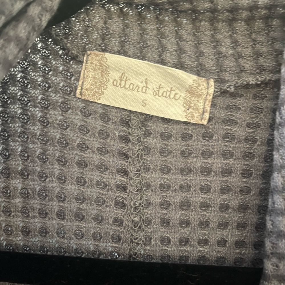 Altar’d state waffle cardigan • women’s small - Picture 2 of 6